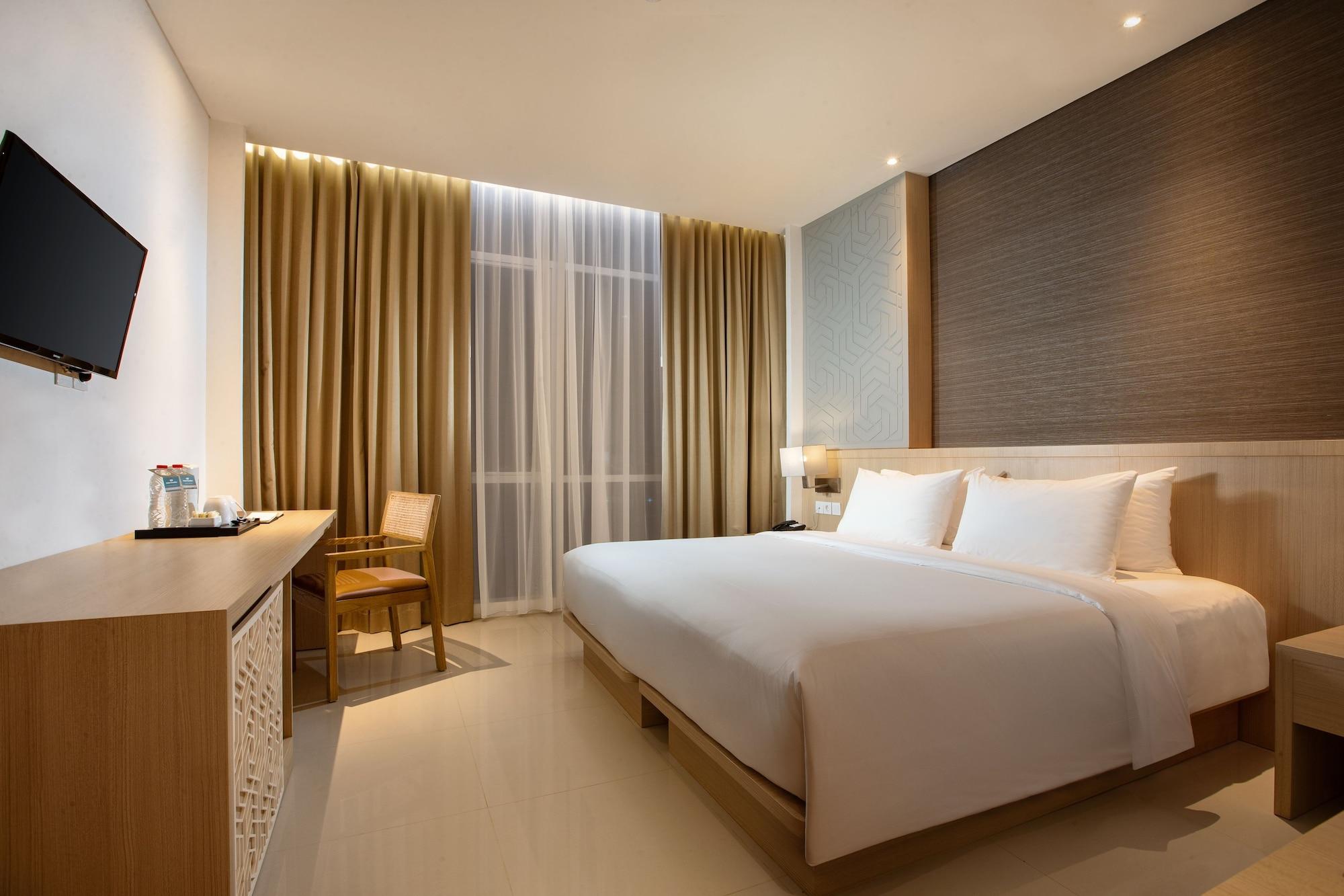Hotel Santika Gresik Buitenkant foto