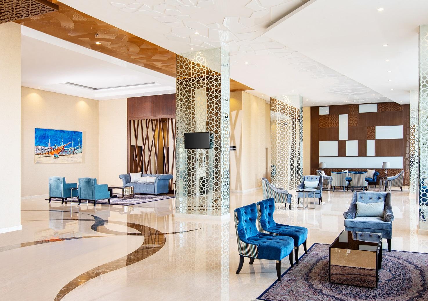 Hotel Santika Gresik Buitenkant foto